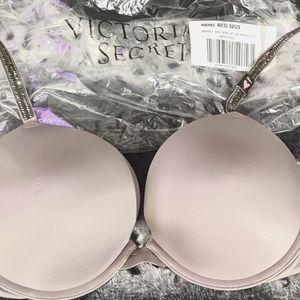 Victoria's Secret NWT Very Sexy Bra 32DDD